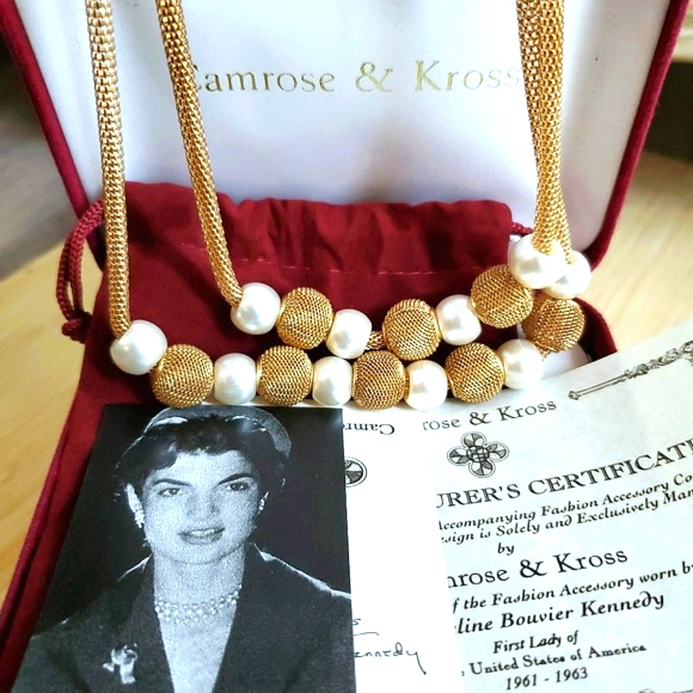 Camrose Kross JBK Jackie Faux White Pearl Gold Tone Mesh Chain Necklace 15" - Picture 7 of 7
